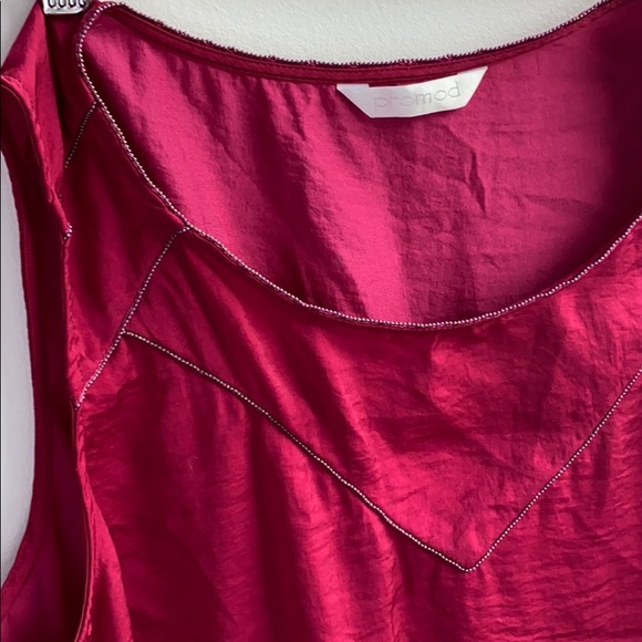Raspberry red sleeveless blouse in EU 42 - Picture 2 of 2